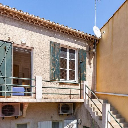 Soleil En Ville - Coeur De Ville, Climatisatise Et Au Calme Plein Sud A 300 M Du Port Vieux La Ciotat Habitación foto