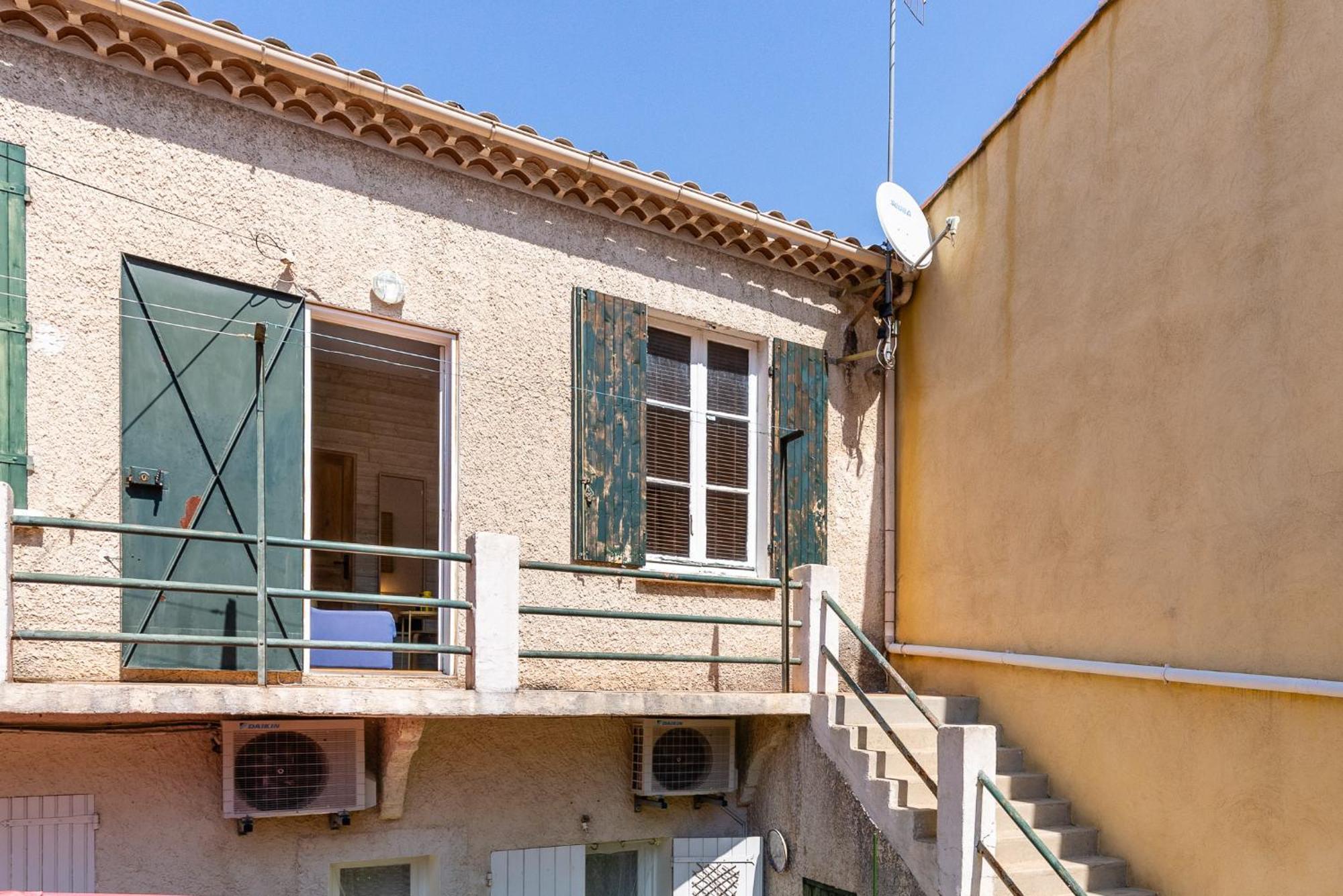 Soleil En Ville - Coeur De Ville, Climatisatise Et Au Calme Plein Sud A 300 M Du Port Vieux La Ciotat Habitación foto